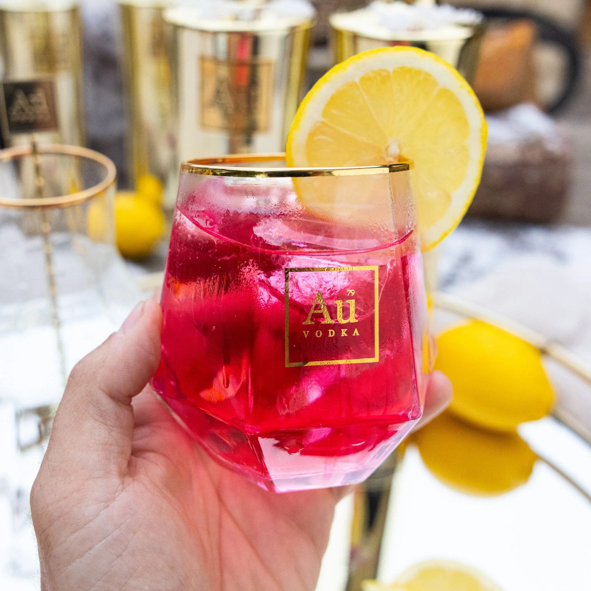 Au Vodka Pink Lemonade 750ml - Image 3